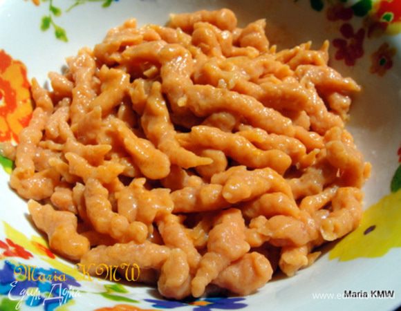 У меня получились кругленькие и толстенькие шпетцле. Домашние и очень вкусные!