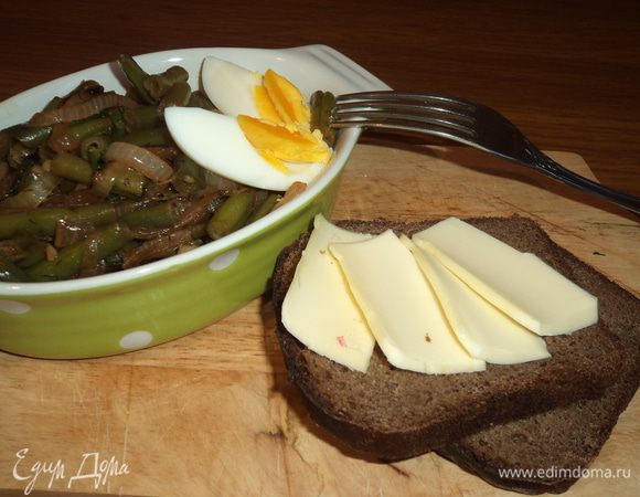 Очень рекомендую,  есть с  кусочком бородинского хлебушка, намазанного хорошим сливочным маслом. Вкус-замечательный)) Приятного аппетита! 