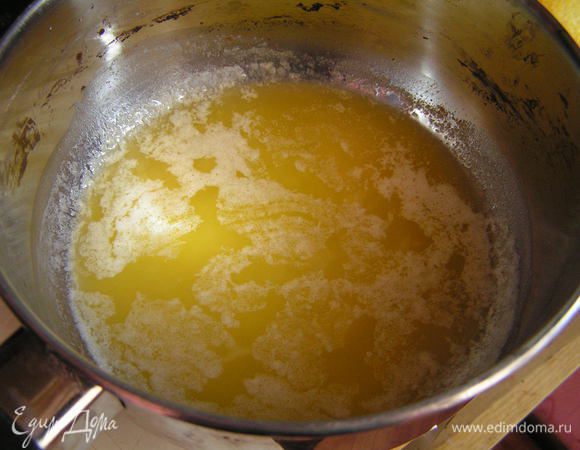 Бисквит:
Масло растопить