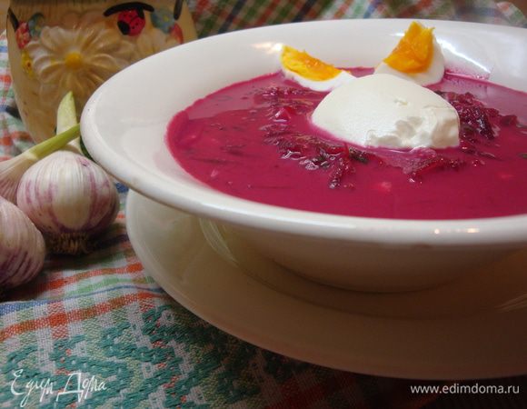 Подавать со сметаной.