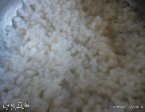 Рис заранее отвариваем.