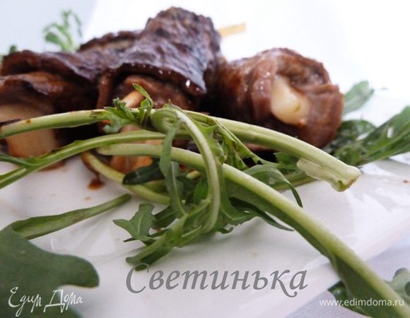 Буквально через 15 минут отменный шашлык Вас порадует и вкусом, и запахом, и видом! Приятного аппетита Вам и вашим близким!
Готовьте вкусно и со вкусом!