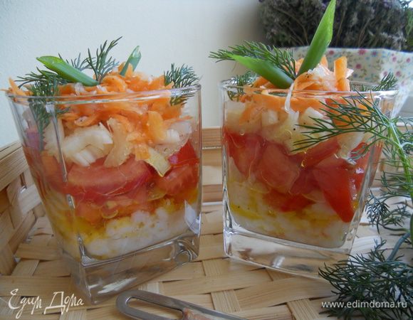 Украшаем перьями зеленого лука,укропом. 
  Включайте свою фантазию,естетические и гастрономические вкусы и смело експериментируйте!!! Приятного аппетита!!!
