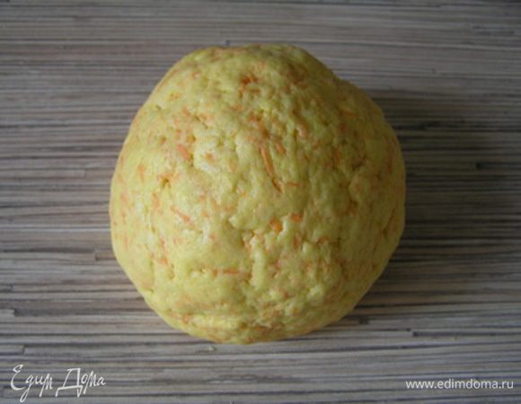 сформировать из теста шар и убрать в холодильник на 30-40 минут.