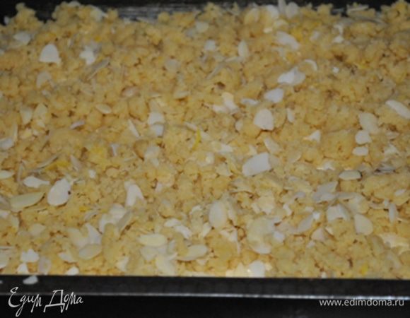 сверху насыпать посыпку.