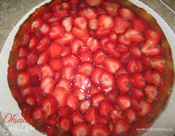 Поставить на 1- 2 часа в холодильник.