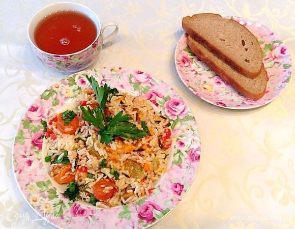 Выкладываем блюдо на тарелку. Можно украсить свежей зеленью. Приятного аппетита!!!