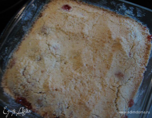 Выпекаем в разогретой до 180С духовке 45-50 минут до румяной корочки.