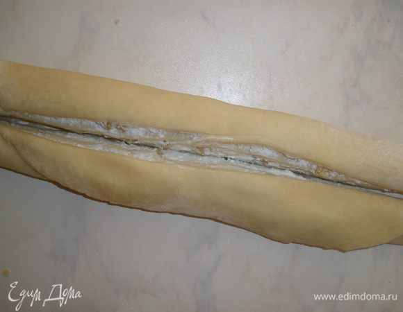 Разрезать его на 2 части вдоль. 