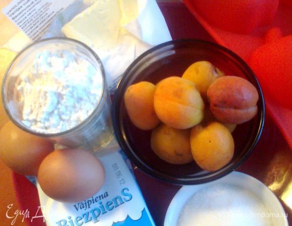 Продукты. Я брала сливочное масло из морозилки, так лучше получится крошка!