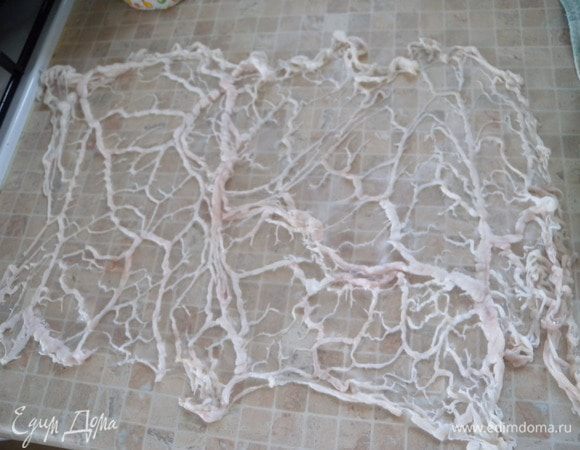 Вырезаем нужный кусок сетки. 