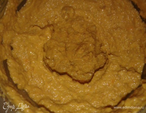 масло растопить и вылить в смесь,перемешать и поставить в холодильник