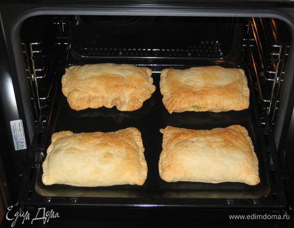 Запекать в духовом шкафу при температуре 180 градусов примерно 30 минут