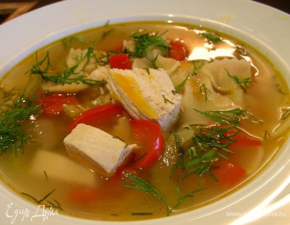 Разливаем суп по тарелкам и подаем. Приятного аппетита)