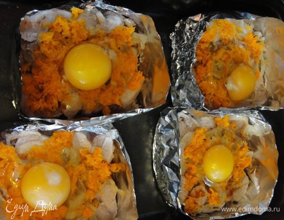 Разбиваем яйцо