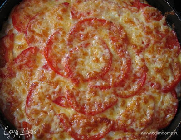 За 10 мин до готовности посыпать тертым сыром.