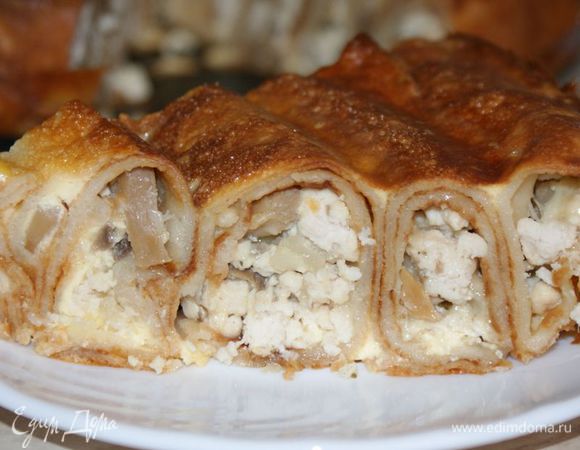 Разрезать на порционные кусочки и подавать к столу. Очень вкусный как в горячем, так и в холодном виде. 

Приятного аппетита!