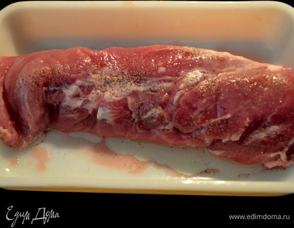 Разогреть духовку до 210 гр.
Филе 1/2 ч.л.  посолить и поперчить. Добавить 1 ст.л олив.масла, так чтоб на весь кусочек попало, проверните филе.
Поставить в духовку на 20-30 мин. или до готовности.Достать из духовки и дать отдохнуть 10 мин.