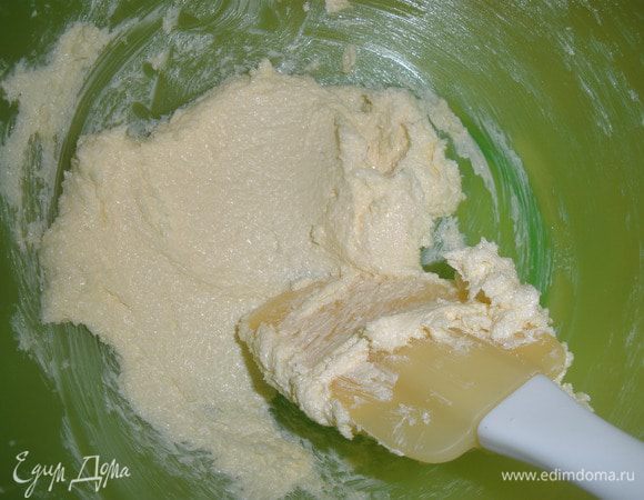 Сахар растереть с маслом