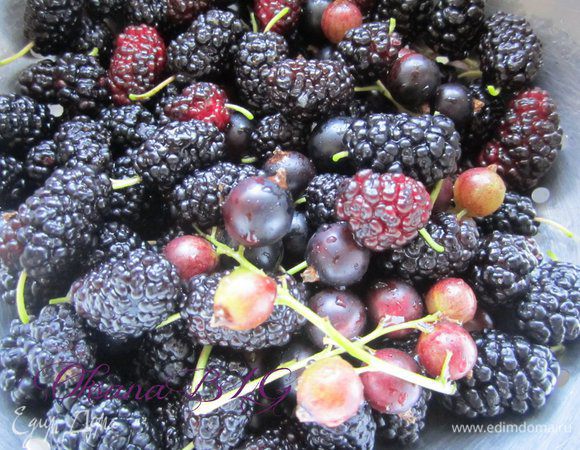 Ягоды вымыть.