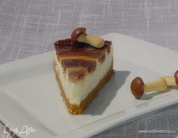 А теперь можем насладиться необычайно вкусным тартом!
Приятного аппетита!