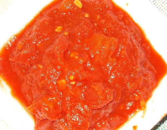 помидорное пюре соединить с яйцами,посолить