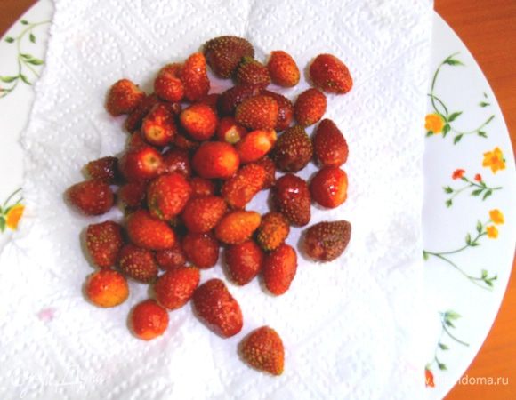 Обязательно откидываем на салфетку(т.к.рецепт рассчитан на сухофрукты!)