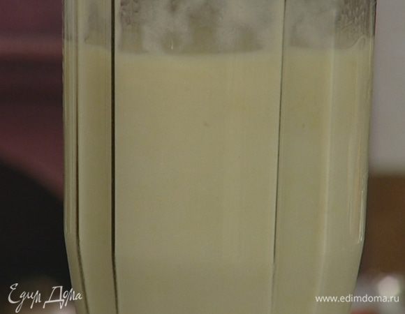 Готовый суп остудить и взбить в блендере.