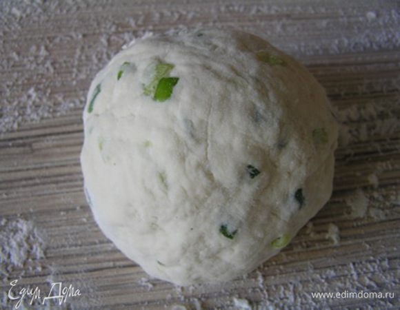 замесить эластичное тесто,