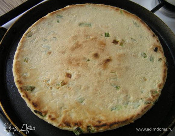 с двух стонон до румяности (примерно по 5-7 минут).