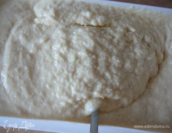 Снять с огня,влить оставшиеся сливки 20%,лимонный сок,щепотку соли,перемешать.Вылить все в блендер и перемолоть до однородного состояния.Или же перебить погружным блендером.Остудить,перелить в контейнер для заморозки.Поставить замораживаться.Через 40 минут тщательно перемешать,вернуть в морозилку.Еще через 40 минут опять перемешать и так сделать еще раз.