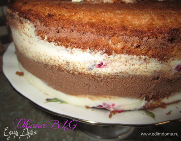 Торт достать из формы.