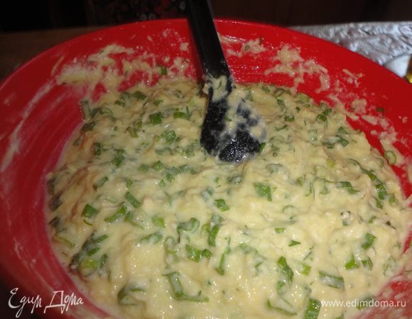 Тесто хорошо перемешать, можно печь оладьи.