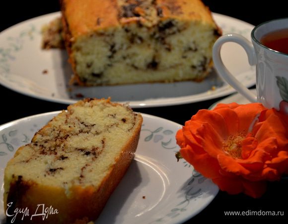 Дадим нашему кексу после выпечки постоять 10мин.Выкладываем из формы.Дадим ему остыть полностью. Разрезаем и подаем к столу.