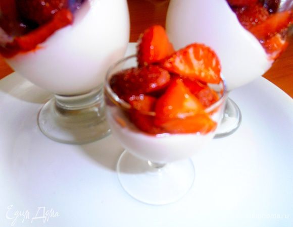 А вот и десерт в рюмочке)))Как говорится:остатки-сладки!