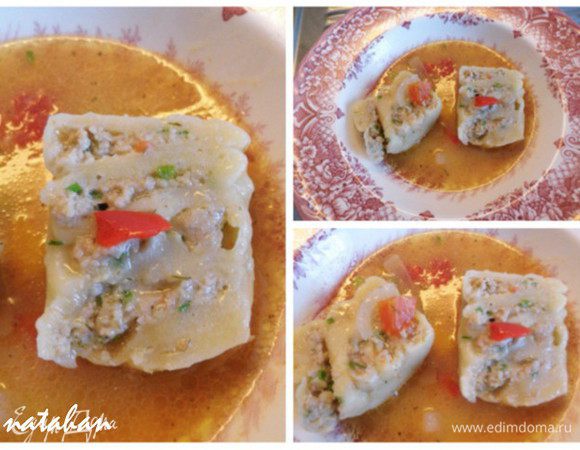 ..разрезать его пополам и, выложить немного отварных овощей и залить бульоном. Всё готово. Приятного аппетита!