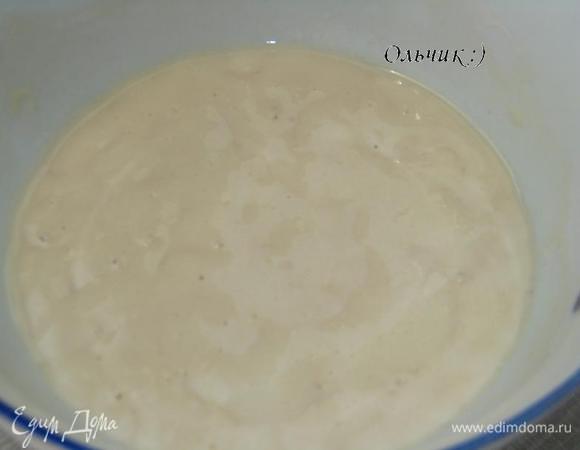 Дрожжи уже начали работать. Это уже видно.