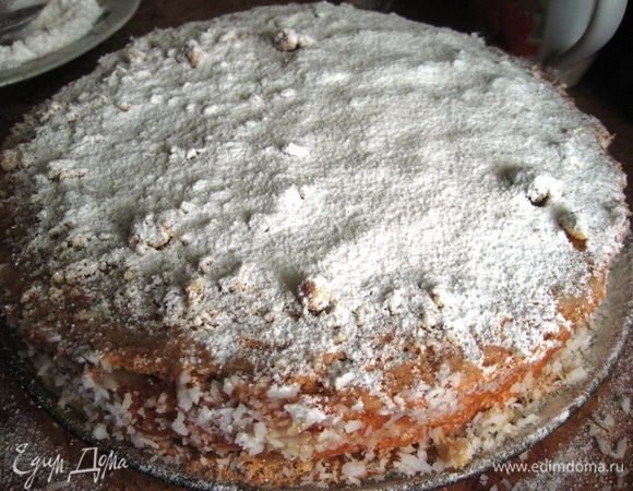 Посыпаем сахарной пудрой. 