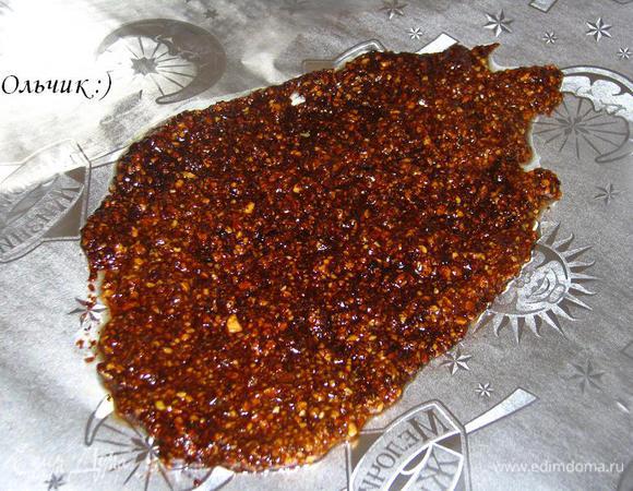 Выкладываем на фольгу тонким слоем.