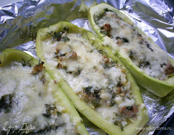 Угощаем домочадцев вкусным, сочным и ароматным блюдом. Приятного аппетита!