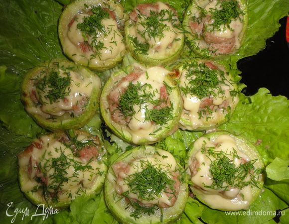 При подаче посыпать укропом.