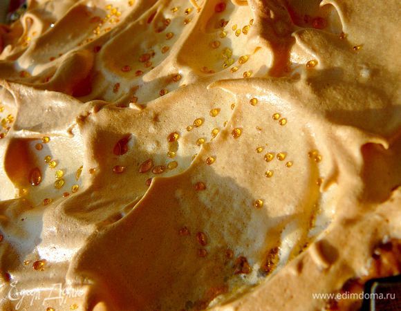 Выключить духовку,слегка приоткрыть и дать пирогу полностью остыть.