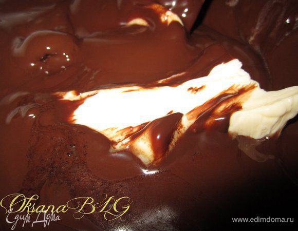 Для коржа. Шоколад и масло растопить.