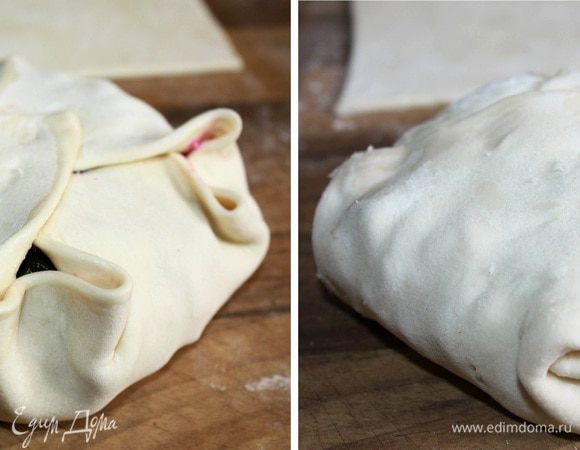 Углы пирожков подогнуть вовнутрь и закрыть тестом.