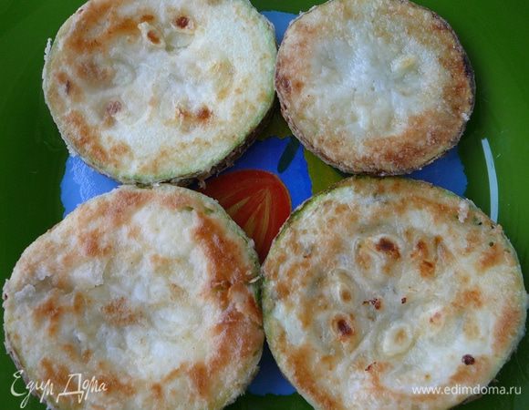 и обжарить с двух сторон на растительном масле до золотистой корочки...