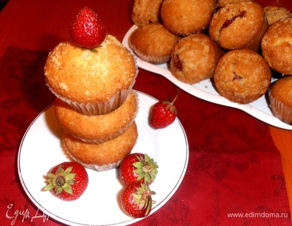 В бумажных формочках я дала кексы сыну в поездку-очень удобно!