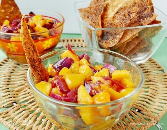 Подавать тёплыми или остывшими с персиковой сальсой. Приятного аппетита!