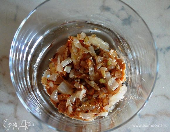жареный лук (мелко порубить).. 