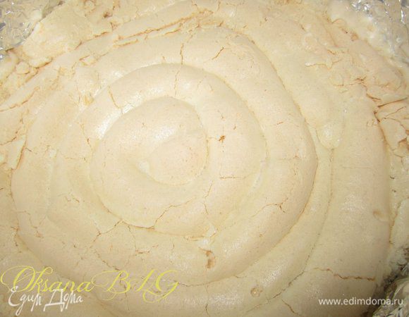 Накрыть коржом.