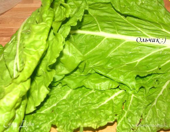 Вымоем мангольд.